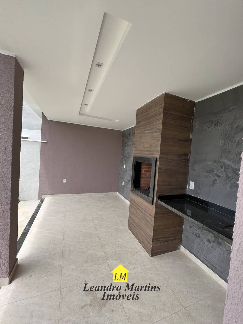 Casa à venda com 3 quartos, 240m² - Foto 18